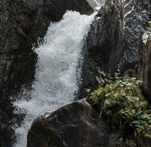 Экскурсии Кайракский водопад